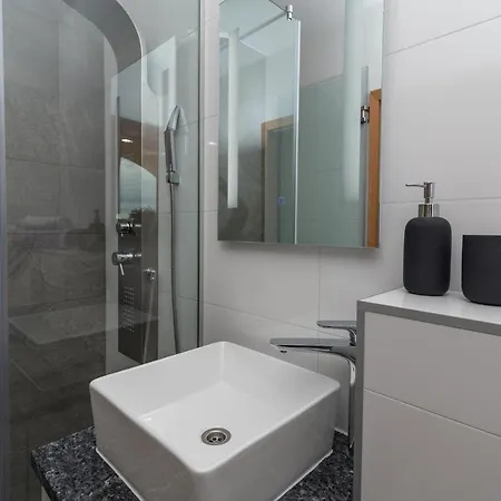 Ivana Apartman *