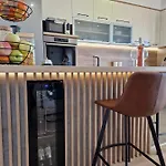 Ivana 特罗吉尔